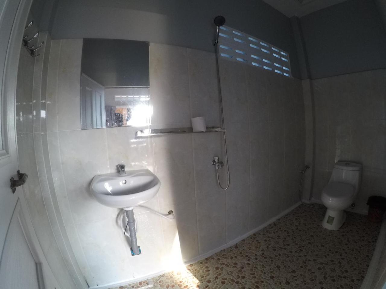 Ing Ing Guesthouse Koh Rong Sanloem Buitenkant foto