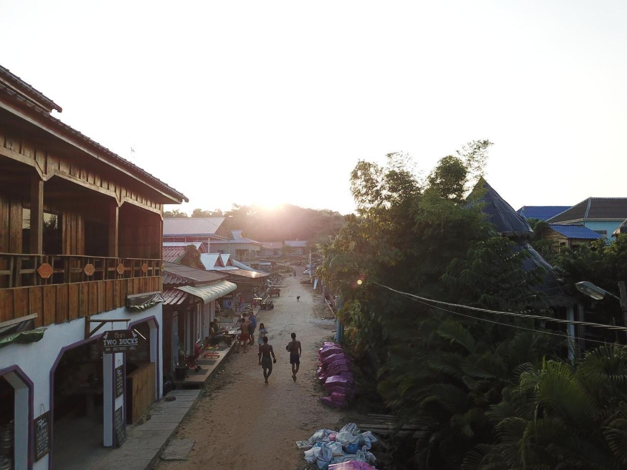 Ing Ing Guesthouse Koh Rong Sanloem Buitenkant foto